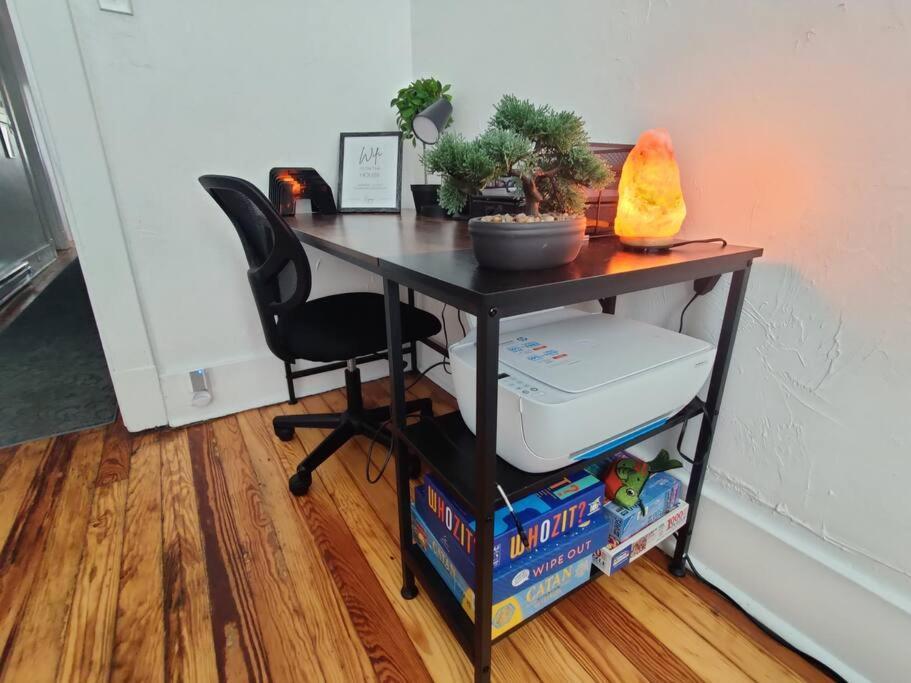 Lovely 2Br W Office Space - King Bed & Alexa Apartment Pittsburgh Exterior photo