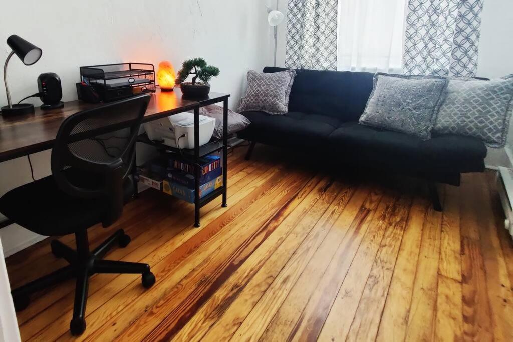 Lovely 2Br W Office Space - King Bed & Alexa Apartment Pittsburgh Exterior photo